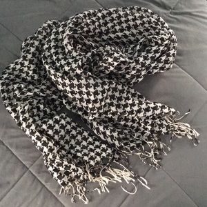houndstooth scarf